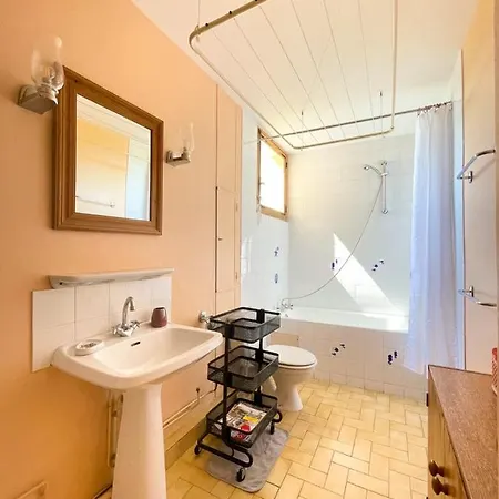 Charming Apt With Balcony At 5 Min From The Beach