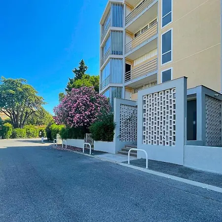 Charming Apt With Balcony At 5 Min From The Beach