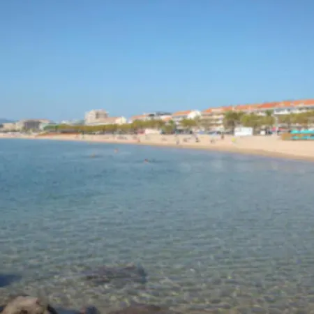 Lejlighed Charming Apt With Balcony At 5 Min From The Beach