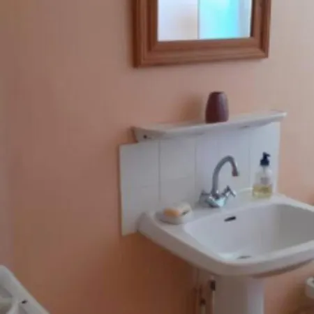 Charming Apt With Balcony At 5 Min From The Beach Fréjus